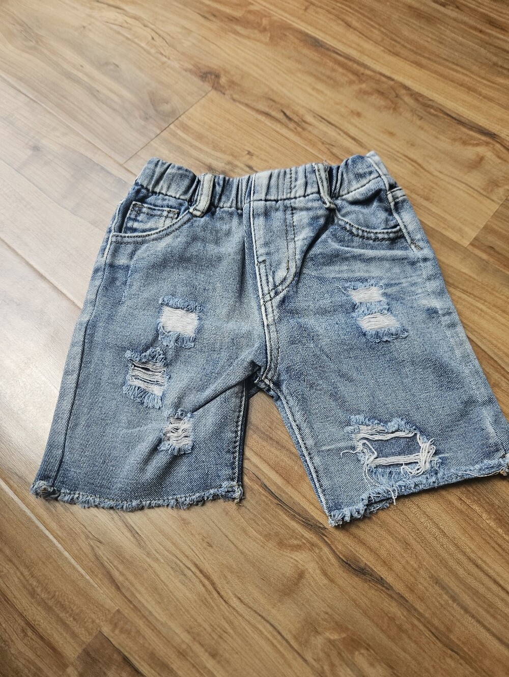 SHEIN Light Blue Distressed Kids Denim Shorts 5t